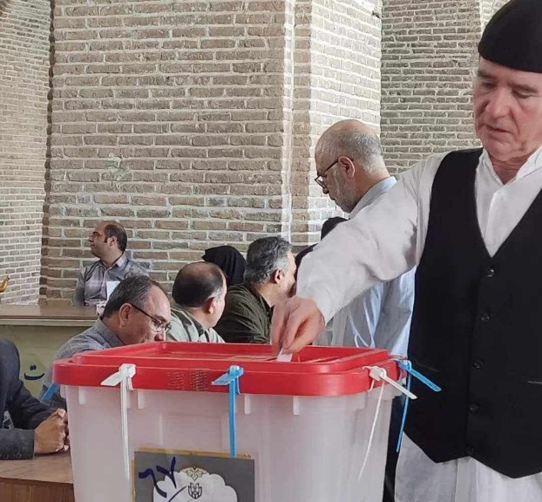 هنرمند نیشابوری برای ایران خواند