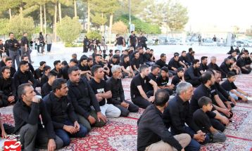 زیارتگاه شهید مدرس (ره) کاشمر میزبان عاشقان حسینی